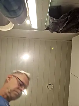 DarrenSullivanSlut online show from February 24, 2025, 7:33 am