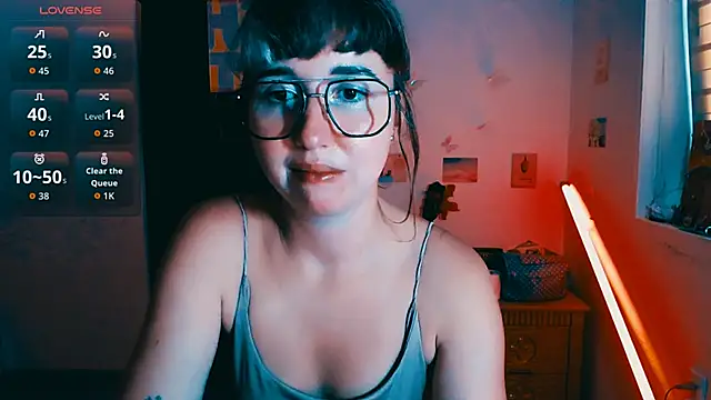 Snapshot of Cosmo_Riri chatting on May 28, 2026, 3:58 am Cosmo Riri online show from May 28, 2026, 3:58 am