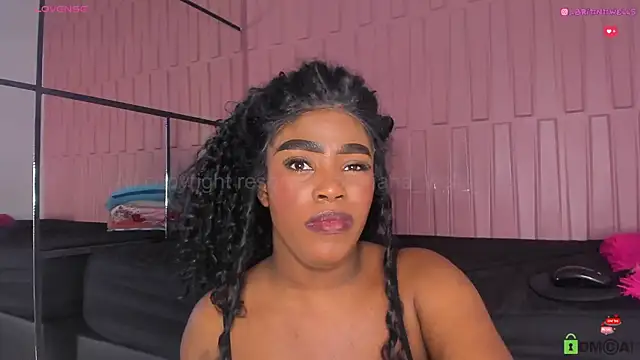 Briana Wells  online show from March 4, 2025, 5:45 pm