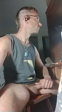 Snapshot of MaxSpadeErotica chatting on July 31, 2026, 8:47 am MaxSpadeErotica online show from July 31, 2026, 8:47 am