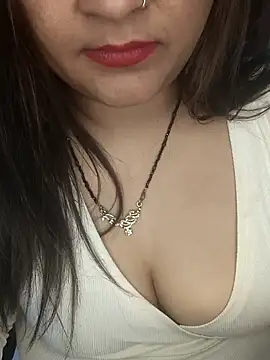 Indian hotmilfs online show from January 14, 2025, 8:37 pm