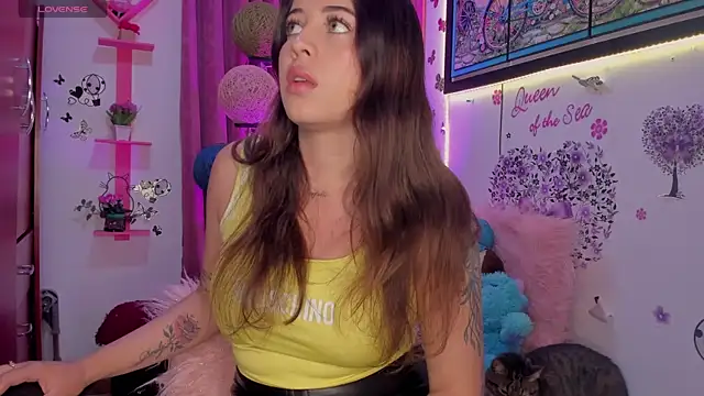 zoe kittylove online show from December 18, 2024, 4:20 am