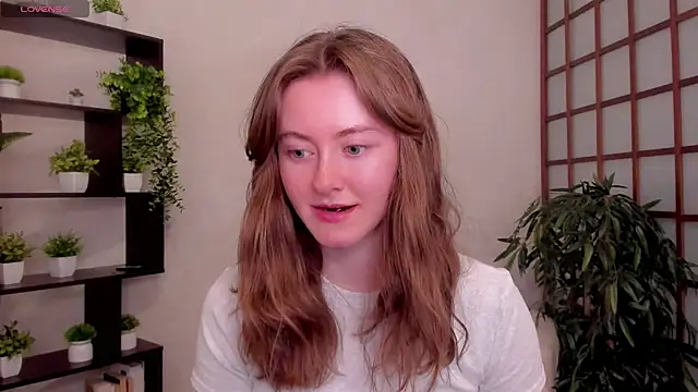 Snapshot of KateCuddle chatting on July 29, 2026, 2:11 am KateCuddle online show from July 29, 2026, 2:11 am