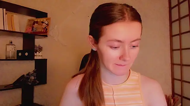 KateCuddle online show from February 5, 2025, 6:56 am