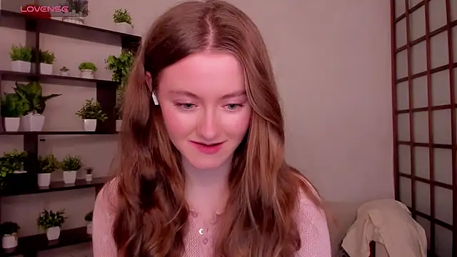 KateCuddle online show from April 21, 2026, 3:02 am