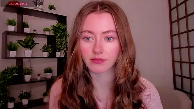 Snapshot of KateCuddle chatting on December 15, 2025, 3:23 am KateCuddle online show from December 15, 2025, 3:23 am