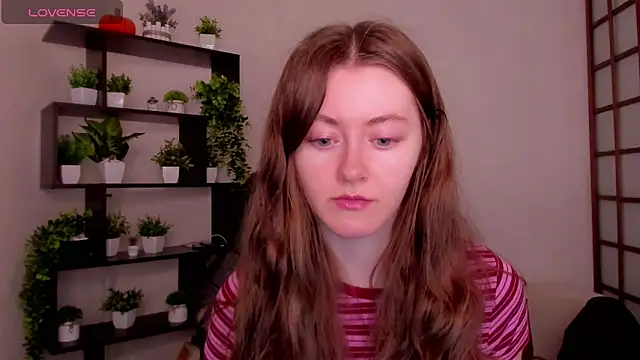 KateCuddle online show from March 26, 2026, 2:32 am