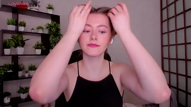 KateCuddle online show from March 27, 2026, 2:09 am