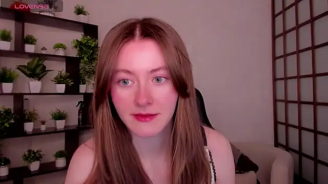 Snapshot of KateCuddle chatting on January 19, 2026, 2:26 am KateCuddle online show from January 19, 2026, 2:26 am