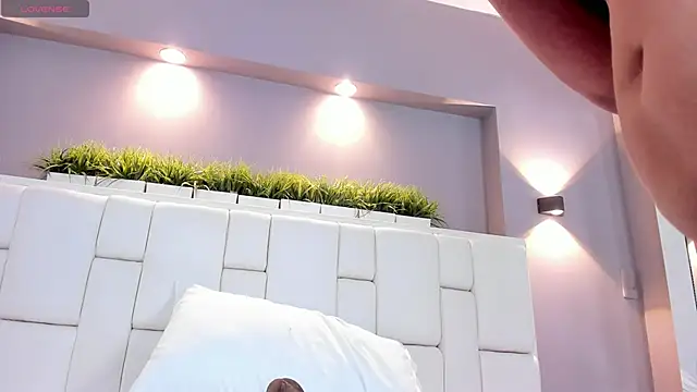 ValeriaGarcia online show from March 20, 2025, 3:14 pm