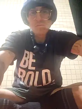 shaved online show from November 26, 2025, 6:57 am