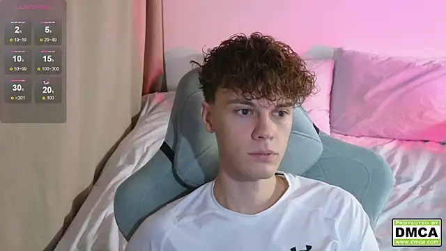 cute thomas online show from October 17, 2025, 5:59 pm