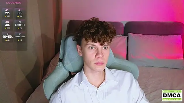 cute thomas online show from February 17, 2026, 3:09 pm