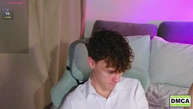 cute thomas online show from February 12, 2026, 5:23 pm