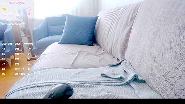 AmazingBitch online show from September 11, 2025, 7:52 am