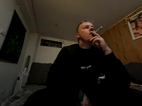 steveindahouse online show from October 25, 2025, 4:00 am