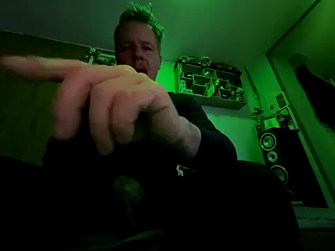 steveindahouse online show from November 23, 2025, 4:11 am