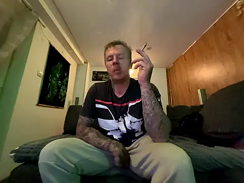 steveindahouse online show from September 22, 2025, 5:35 am