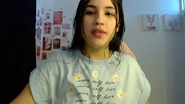 Snapshot of InocentHeaven1 chatting on April 23, 2026, 12:51 pm InocentHeaven1 online show from April 23, 2026, 12:51 pm