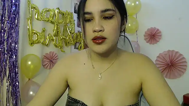 Snapshot of InocentHeaven1 chatting on May 26, 2026, 11:41 am InocentHeaven1 online show from May 26, 2026, 11:41 am
