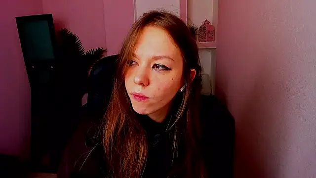 Persephoni online show from March 13, 2025, 2:44 pm