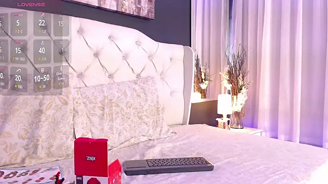 Snapshot of LiaVillalobos chatting on November 14, 2025, 3:59 pm LiaVillalobos online show from November 14, 2025, 3:59 pm