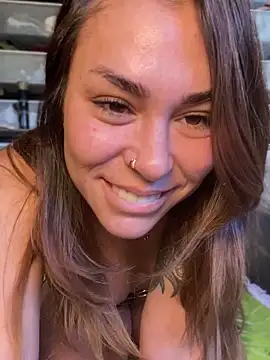 LeaGambit   online show from December 12, 2024, 9:48 pm