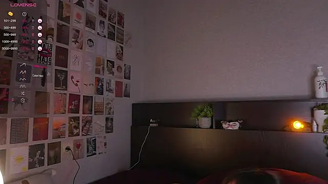 itssophiie online show from September 19, 2025, 6:34 pm