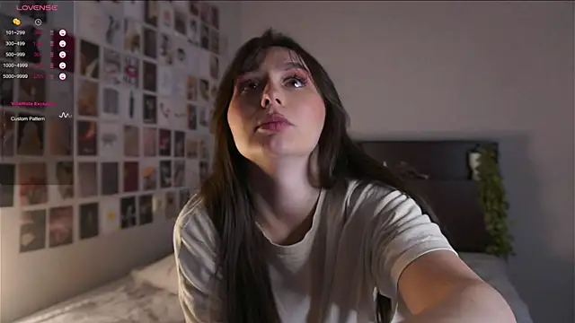 itssophiie online show from October 7, 2025, 5:14 pm