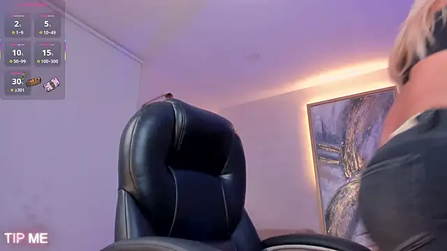 SophieBarnett online show from October 9, 2025, 12:44 am