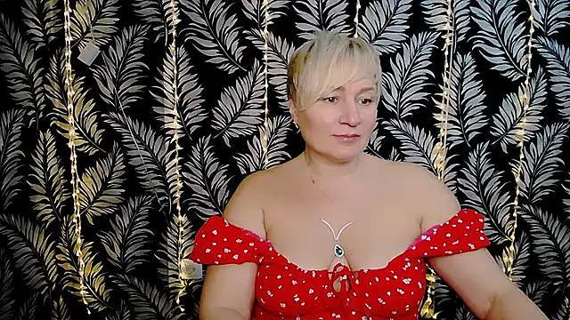 Snapshot of Olivia_playful chatting on February 14, 2025, 12:25 pm Olivia playful online show from February 14, 2025, 12:25 pm