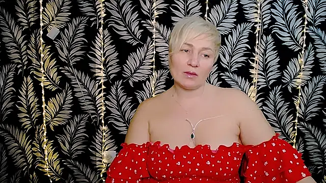 Snapshot of Olivia_playful chatting on February 15, 2025, 3:50 pm Olivia playful online show from February 15, 2025, 3:50 pm