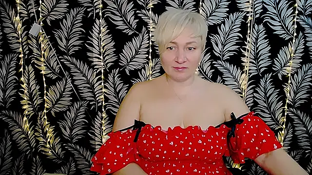 Snapshot of Olivia_playful chatting on March 22, 2025, 12:35 pm Olivia playful online show from March 22, 2025, 12:35 pm