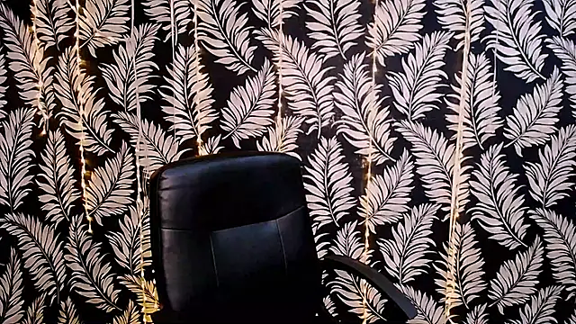 Snapshot of Olivia_playful chatting on October 18, 2025, 11:23 am Olivia playful online show from October 18, 2025, 11:23 am