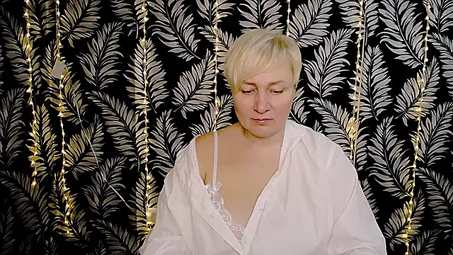 Snapshot of Olivia_playful chatting on March 3, 2025, 12:28 pm Olivia playful online show from March 3, 2025, 12:28 pm