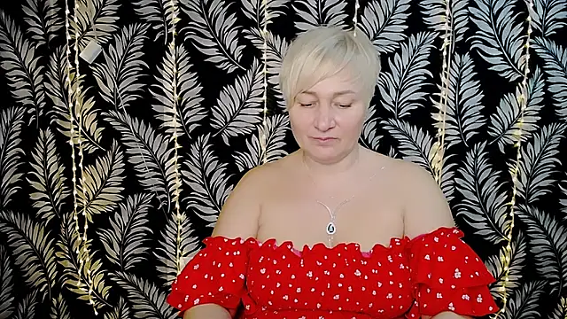 Snapshot of Olivia_playful chatting on February 13, 2025, 12:11 pm Olivia playful online show from February 13, 2025, 12:11 pm