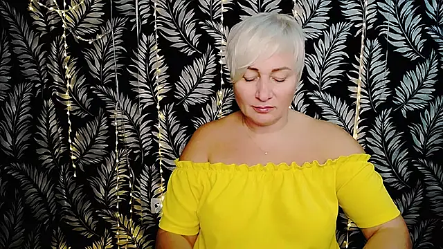 Snapshot of Olivia_playful chatting on October 30, 2025, 12:36 pm Olivia playful online show from October 30, 2025, 12:36 pm