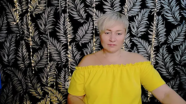 Snapshot of Olivia_playful chatting on September 15, 2025, 11:32 am Olivia playful online show from September 15, 2025, 11:32 am