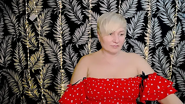 Snapshot of Olivia_playful chatting on February 9, 2025, 12:19 pm Olivia playful online show from February 9, 2025, 12:19 pm