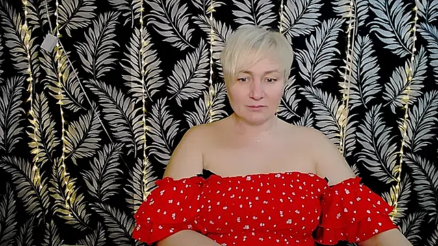 Snapshot of Olivia_playful chatting on March 22, 2025, 3:42 pm Olivia playful online show from March 22, 2025, 3:42 pm