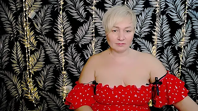 Snapshot of Olivia_playful chatting on February 10, 2025, 12:29 pm Olivia playful online show from February 10, 2025, 12:29 pm