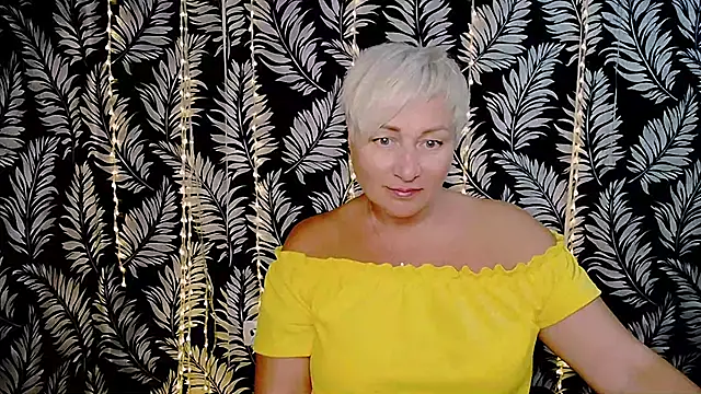 Snapshot of Olivia_playful chatting on October 6, 2025, 11:22 am Olivia playful online show from October 6, 2025, 11:22 am