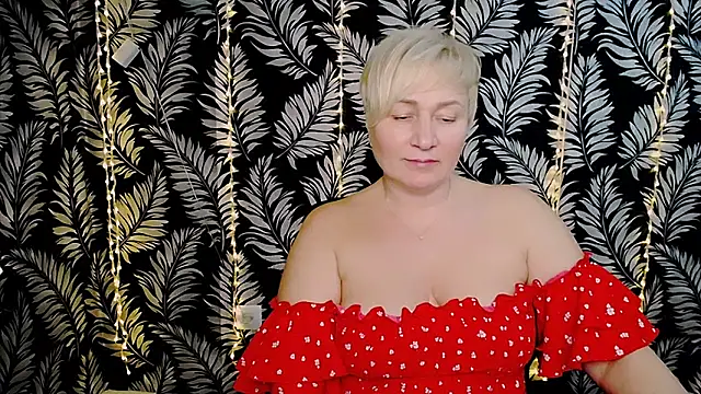 Snapshot of Olivia_playful chatting on February 8, 2025, 3:31 pm Olivia playful online show from February 8, 2025, 3:31 pm