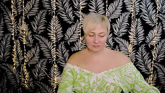 Snapshot of Olivia_playful chatting on March 1, 2025, 12:34 pm Olivia playful online show from March 1, 2025, 12:34 pm