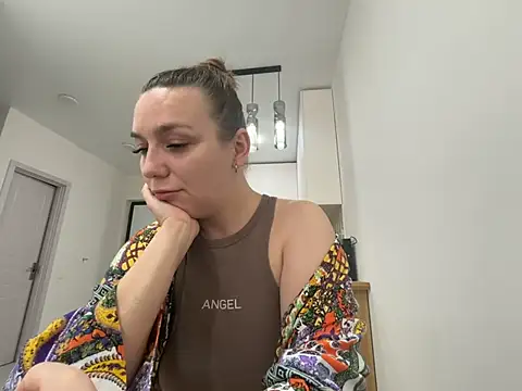 Janeee online show from February 22, 2026, 8:39 am