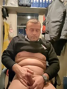 muscularsexy online show from December 19, 2025, 2:04 am