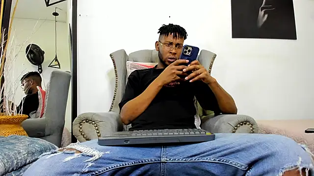 santhi lee online show from March 21, 2025, 3:55 am