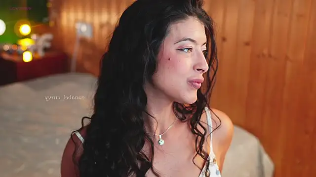 anabelcurvy online show from July 18, 2026, 1:09 pm