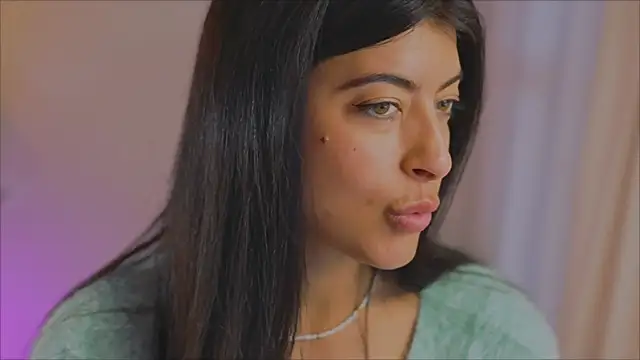 anabelcurvy online show from February 3, 2025, 5:03 pm