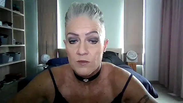 Devon2020 online show from November 6, 2025, 6:39 am